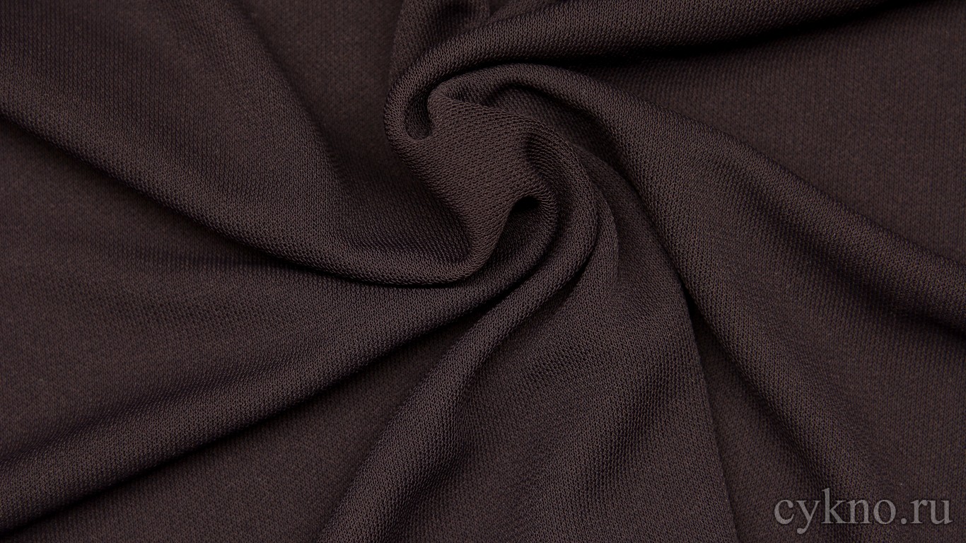 Трикотаж темного пурпурного оттенка